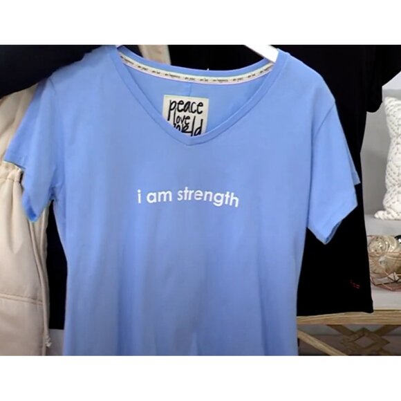 Peace Love World Love to Light Marilyn Tee I am Strength sz M Blue A596739 - Picture 7 of 8